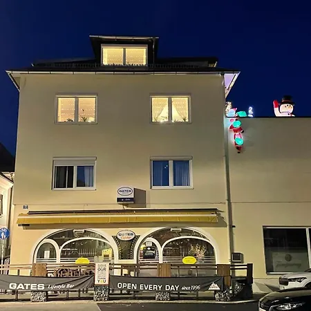 Daire Feine 2-zimmer Dachgeschosswohnung Klagenfurt am Woerthersee